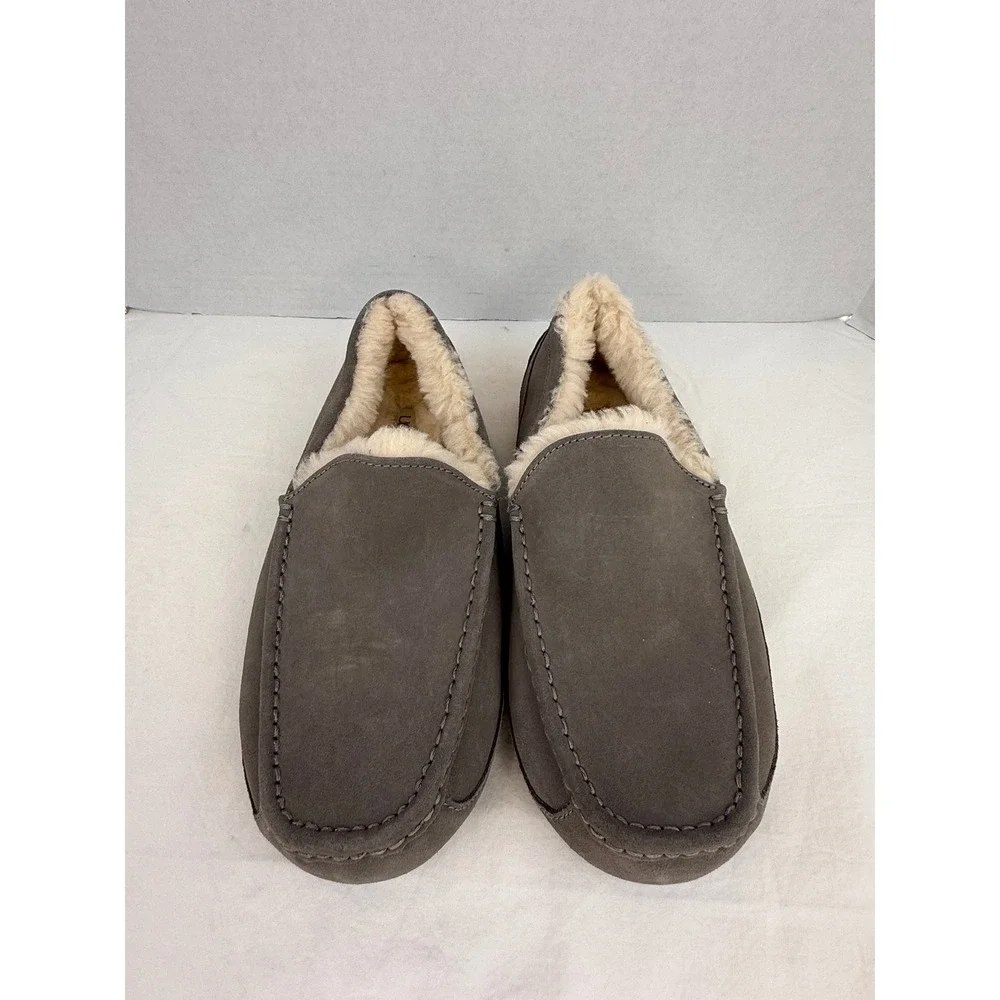 UGG Ascot Charcoal Grey Suede Sherpa Slippers‎ Mens Loafers 1101110 Size 11 Wide